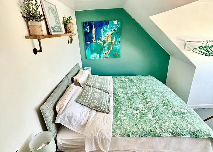 Coastal Inspired Seaview Flat